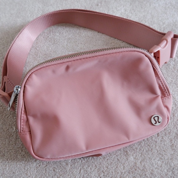 NWT Lululemon Everywhere Belt Bag “Pink Pastel (PNPA)” - Picture 7 of 7